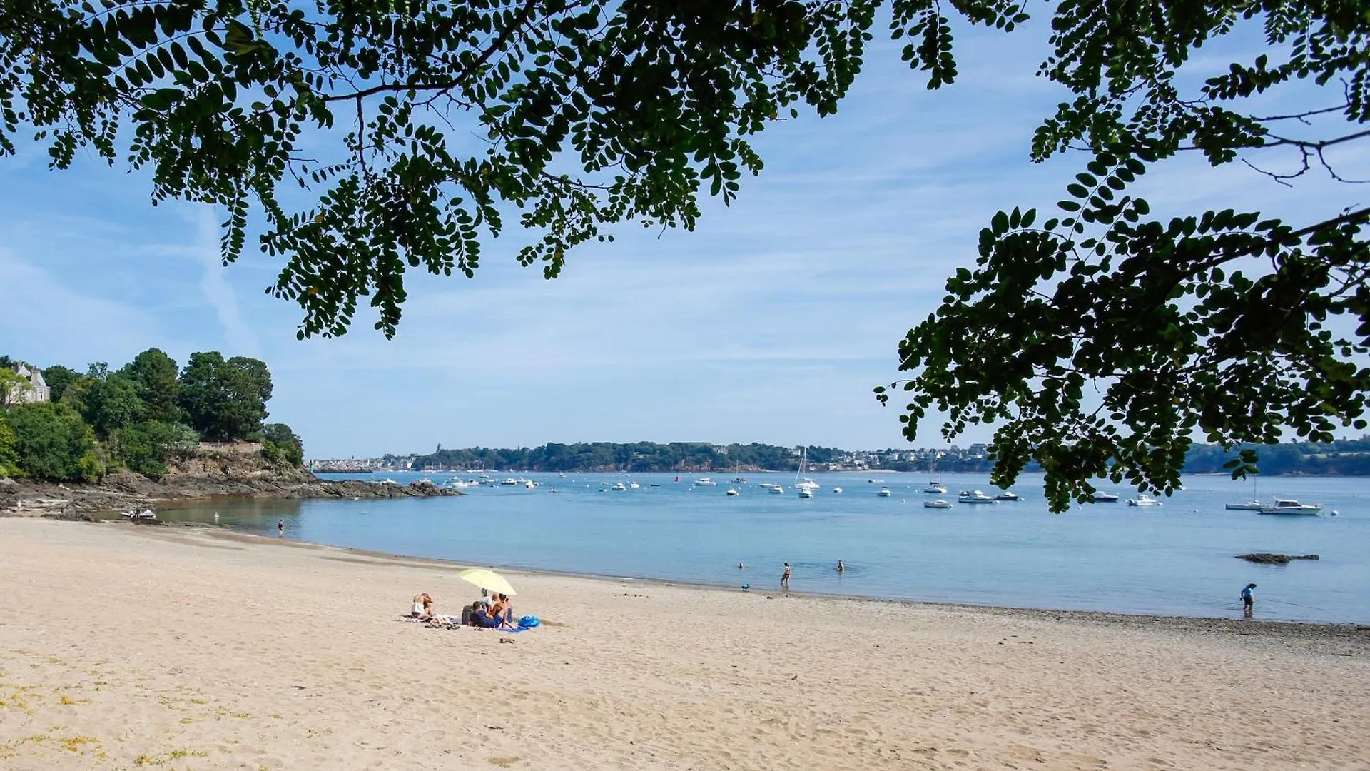Apartment 250M De La Plage - Charmant Studio Dinard France